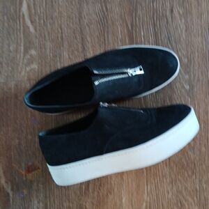 Women's Black Vince Slip On Leather Shoes Size 9